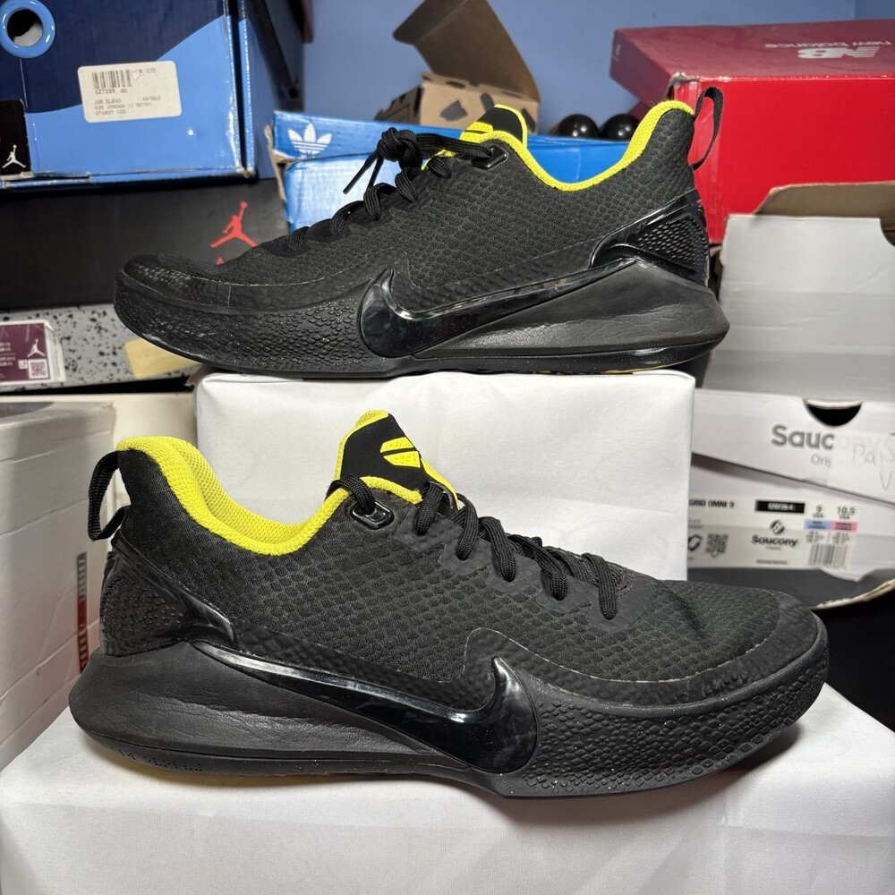 Size 7.5 - Nike Mamba Focus Black Optimum Yellow